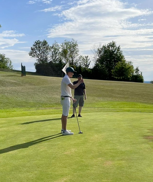 Lesen Sie hilfreiche Tipps, neuigkeiten und Infiormationen über das Golfen